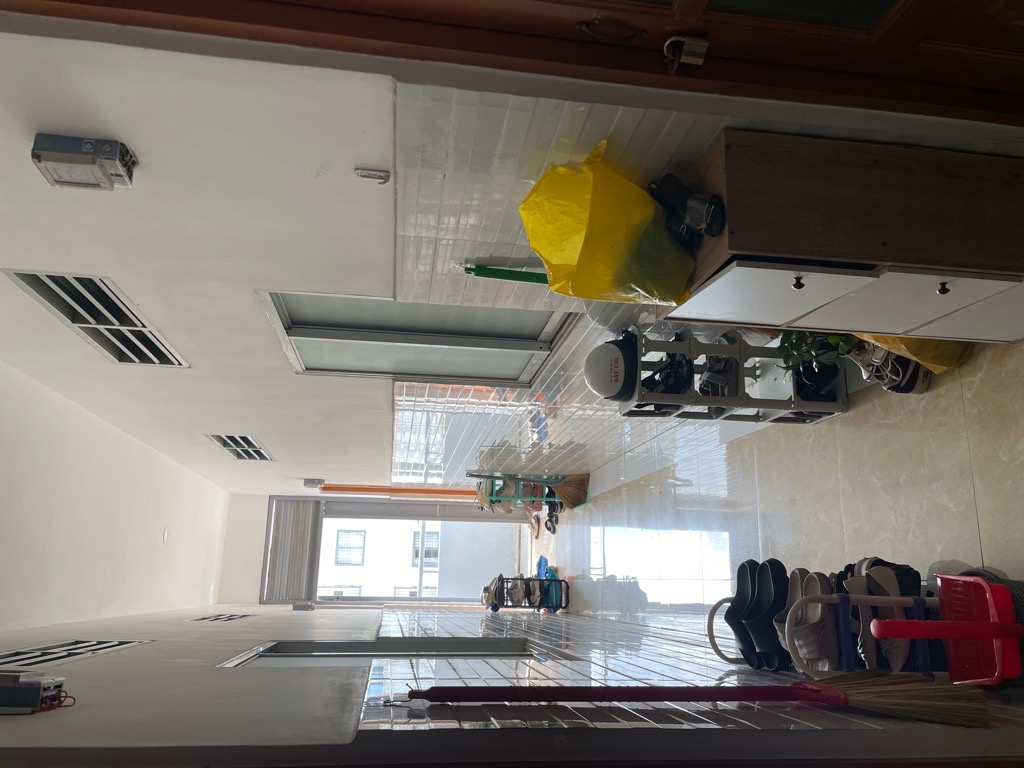 CĂN HÔ DỊCH VU HUỲNH VĂN NGHỆ TÂN BÌNH 204M2 5 TẦNG CHỈ  21TY5